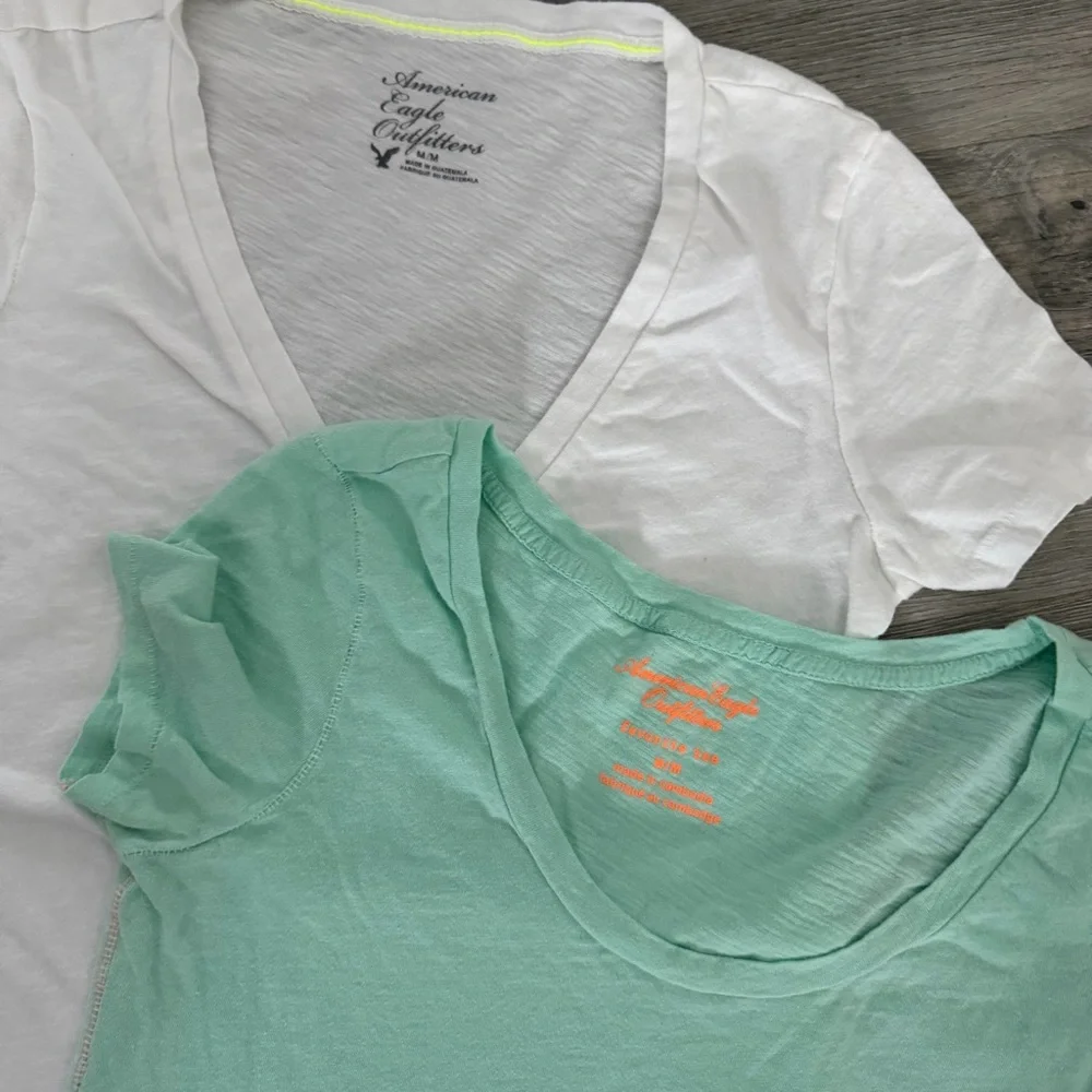 American Eagle Mint Green and White T-Shirts - Picture 2 of 2